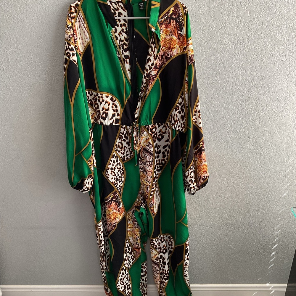 SHEIN Green and Black Animal Print Jumpsuit